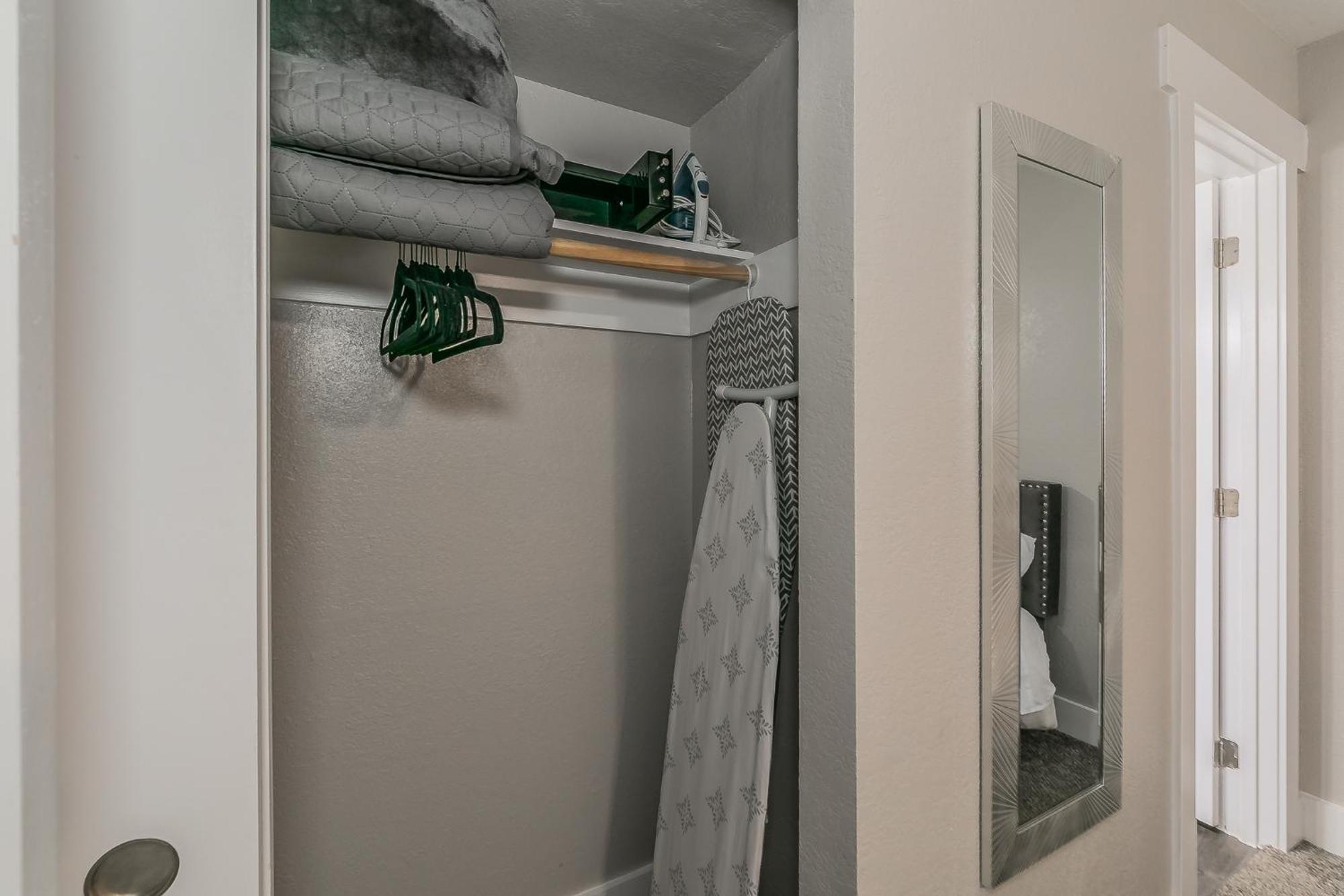 Cozy 2Br Farmhouse Apt - Sleeps 8 - Free Parking! Άρλινγκτον Εξωτερικό φωτογραφία